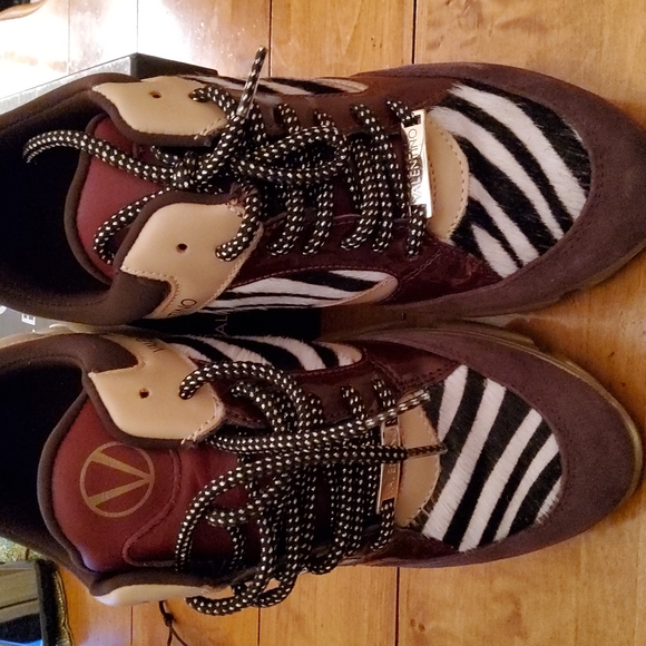 Valentino by Mario Valentino Theo Sneakers! Brand New! - Picture 5 of 7